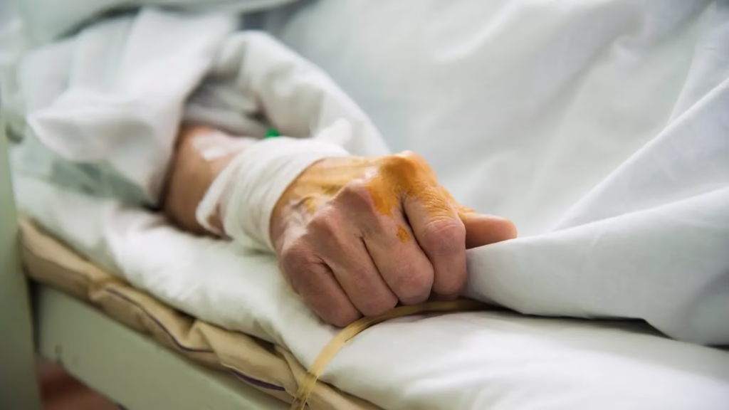 ChatGPT Salt Advice Lands Man in Hospital With Victorian-Era Illness 1 al 38