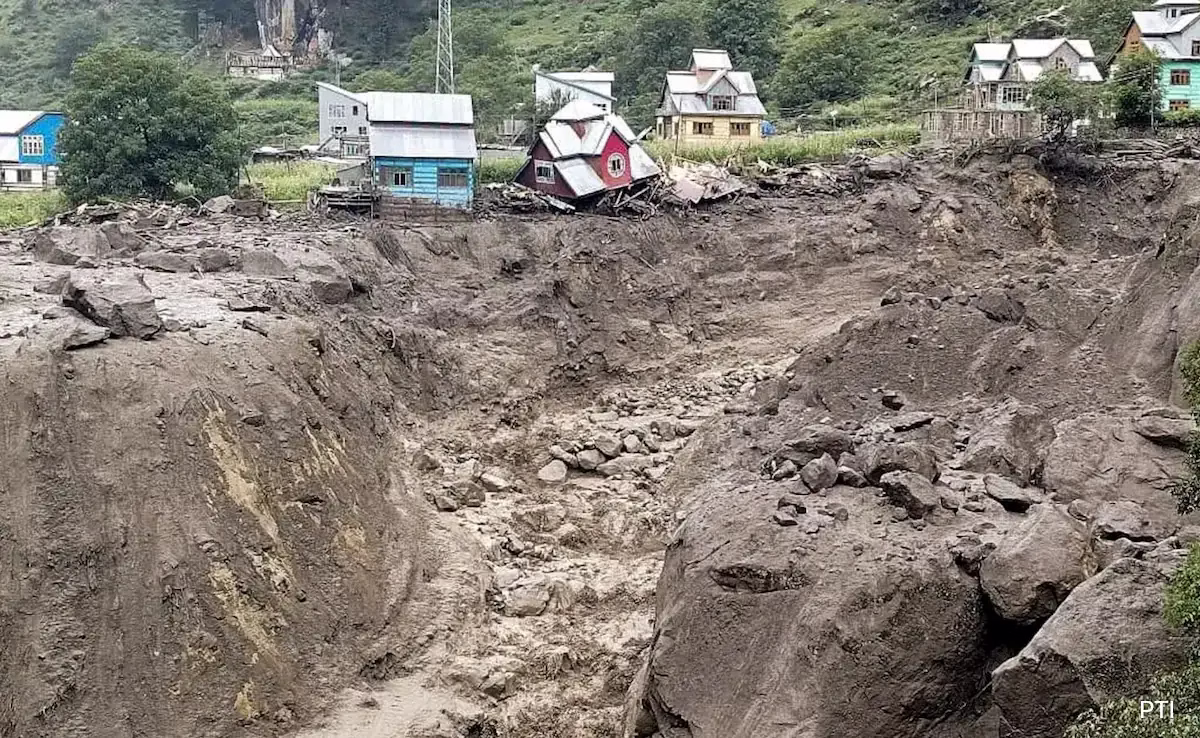 Massive Cloudburst in J&K Leaves Several Dead, Over 220 Missing, Rescue Operation Underway 1 image 22