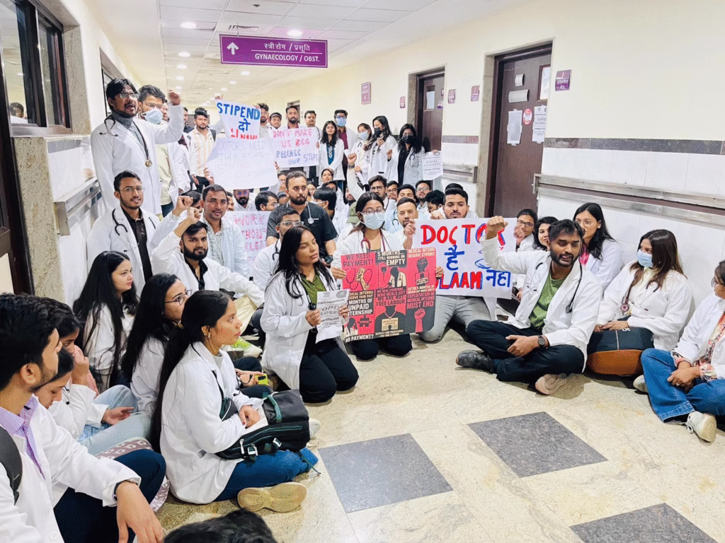 ESIC Patna FMG Interns Shut OPD, Protest Over Five-Month Stipend Delay 2 image 9