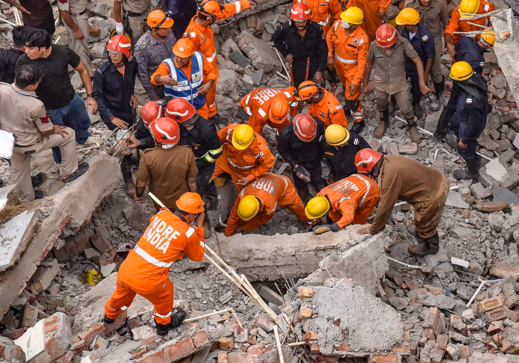 Rescue Teams Race to Save Lives After Delhi Building Collapse 1 1 53 08071 pti07082026000512b