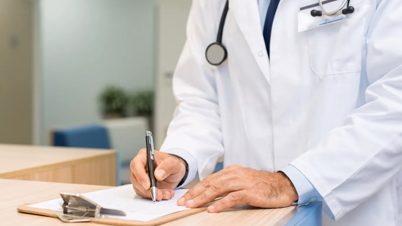 NMC’s National Medical Register Plan Faces Fresh Hurdles Over Doctor Registration Fee 4 NEET UG 66 1